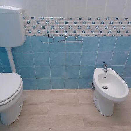 Fedegi House * Schisò